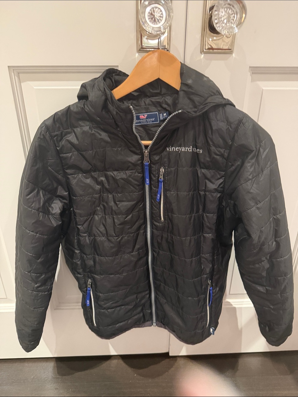 Vineyard Vines Boys Black Quilted Hooded Jacket – Size M 12-14